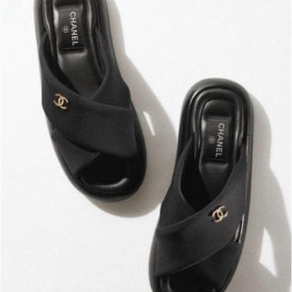 CHANEL CC interlocking Criss Cross Slides Slides size 38 - Picture 3 of 14
